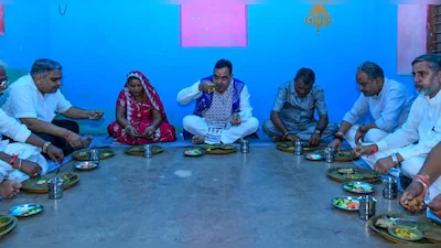 VIP नहीं, आम आदमी जैसे दिखे CM भजनलाल! गांव के घर में किया भोजन