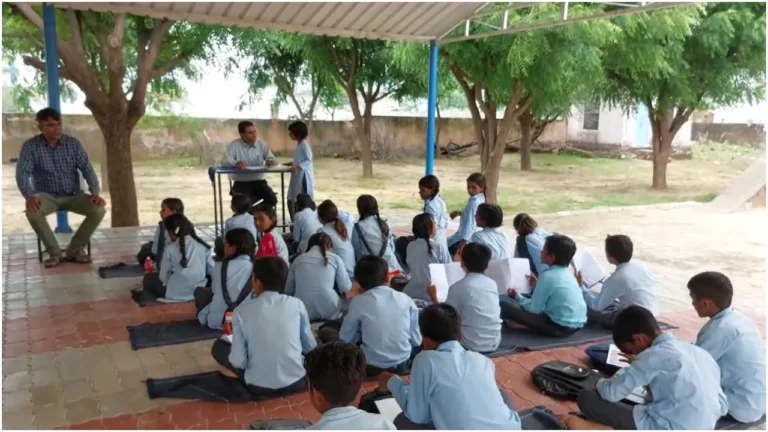राजस्थान में 61 स्कूल भवनों पर बुलडोजर एक्शन, बच्चों की सुरक्षा को लेकर बड़ा फैसला