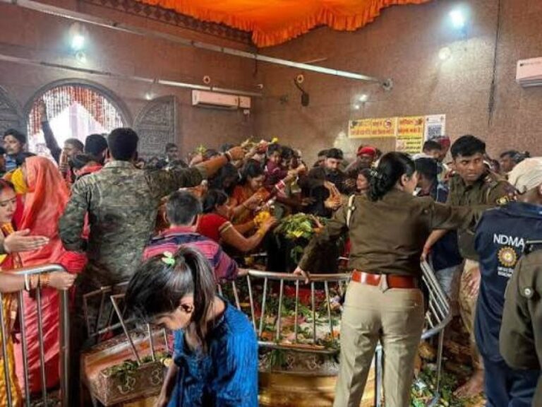 बिहार के लखीसराय में भीषण भगदड़, 7 महिलाओं की मौत; करंट फैलने की अफवाह से मची अफरा-तफरी