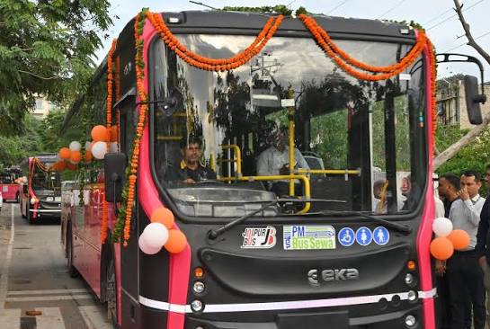 राजस्थान के 7 शहरों को मिली 71 ई-बसों की सौगात: जयपुर से 24 बसें रवाना, 47 बसों का अन्य शहरों में संचालन शुरू