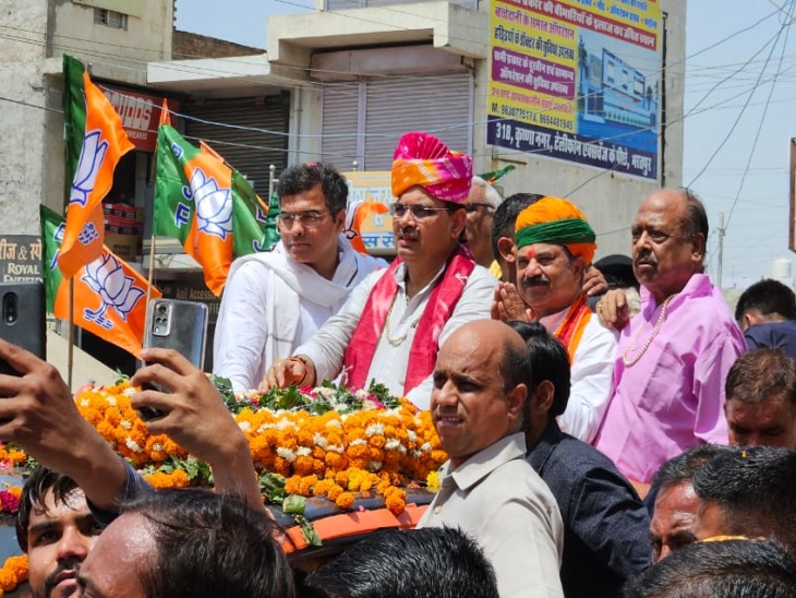जयपुर में CM भजनलाल शर्मा का रोड शो, 20 वार्डों में BJP के लिए करेंगे प्रचार