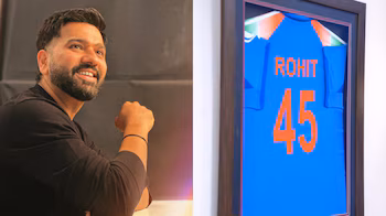 क्रिकेट के बाद अब टीवी स्क्रीन पर दिखेंगे रोहित शर्मा, ‘फैमिली फुल हाउस’ के होंगे होस्ट ?